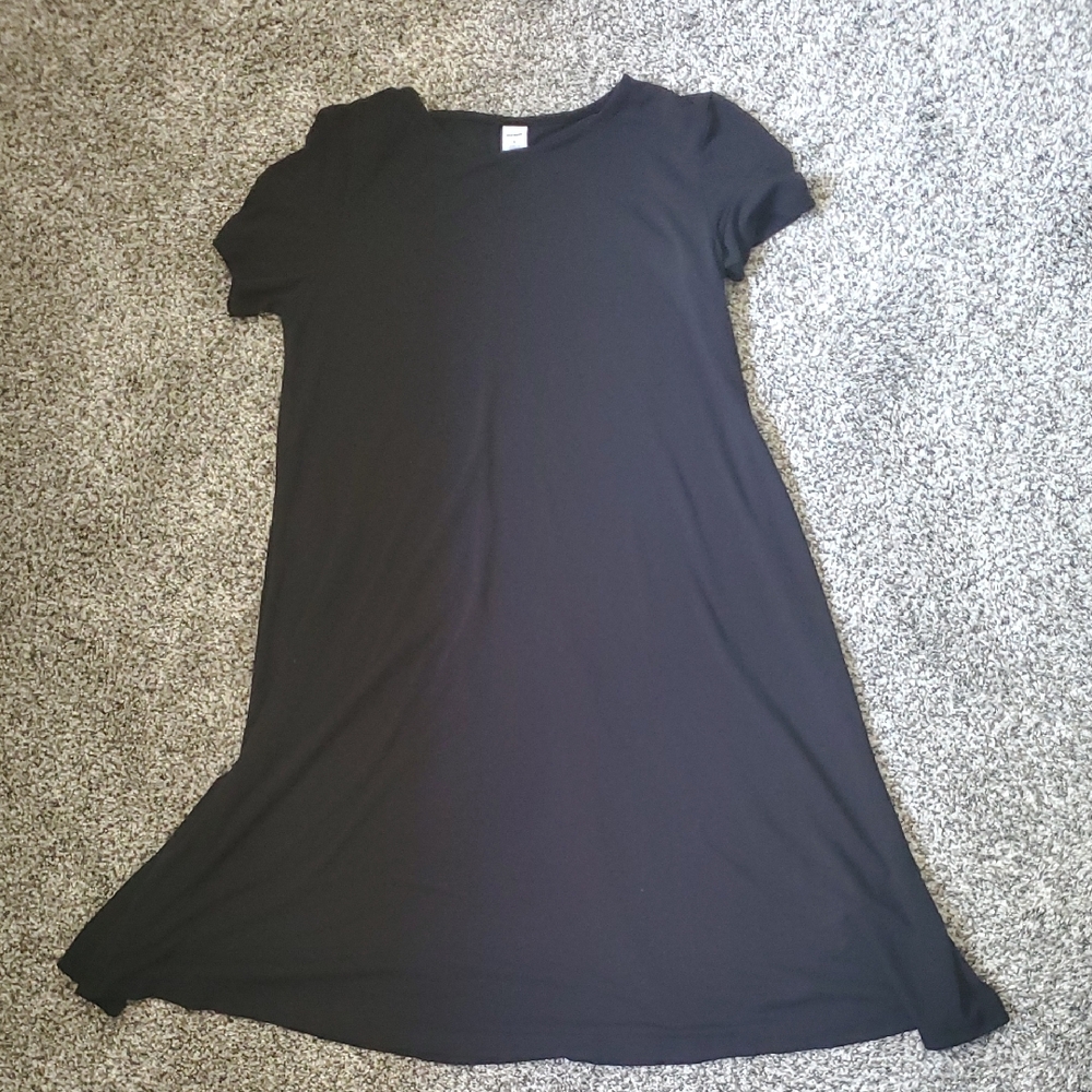 Short Sleeve Black Dress